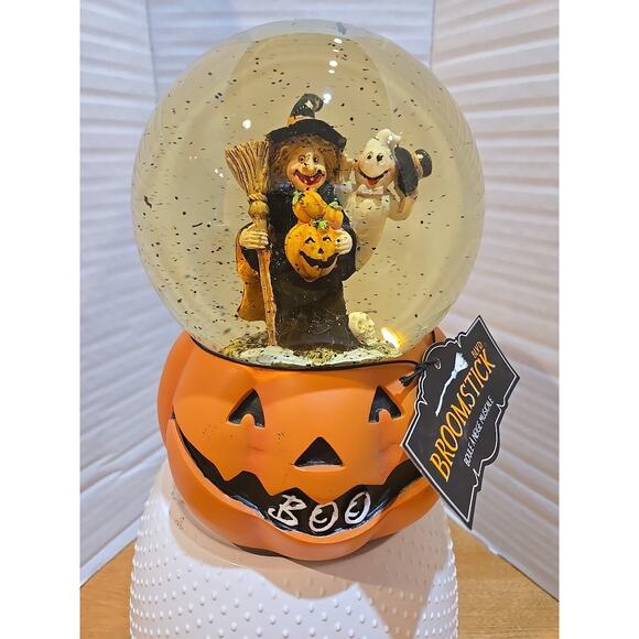 Broomstick Blvd Haunted House Glitter Snow Globe Ding Dong the Witch is Dead NWT - Picture 4 of 10